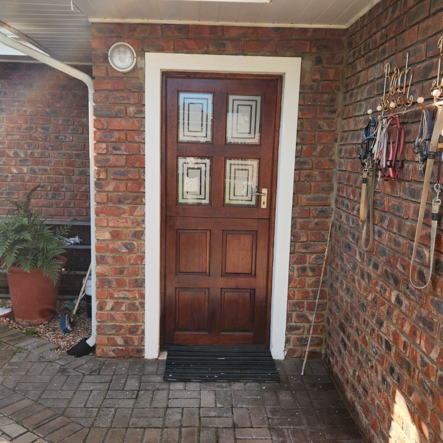 3 Bedroom Property for Sale in Stilbaai Wes Western Cape